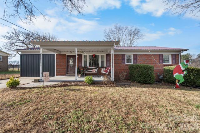 419 Hudson Heights, Hudson, NC 28638