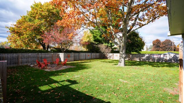 11 Laflure Lane, Peru, NY 12972