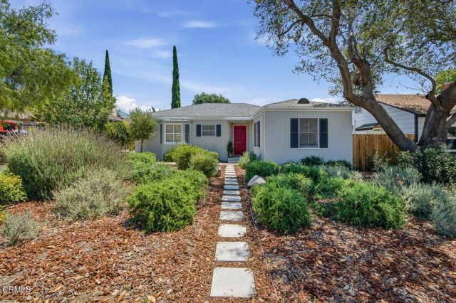 1010 Roxbury Drive, Pasadena, CA 91104