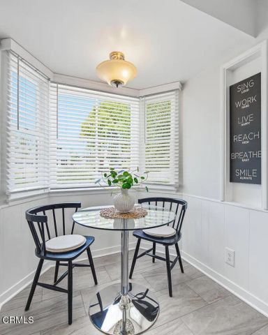 1010 Roxbury Drive, Pasadena, CA 91104