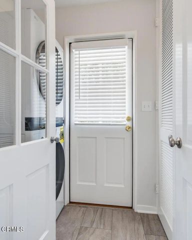 1010 Roxbury Drive, Pasadena, CA 91104