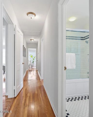 1010 Roxbury Drive, Pasadena, CA 91104