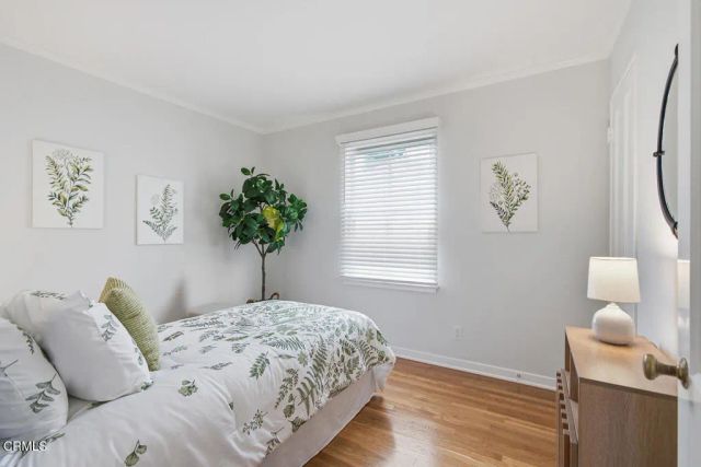 1010 Roxbury Drive, Pasadena, CA 91104