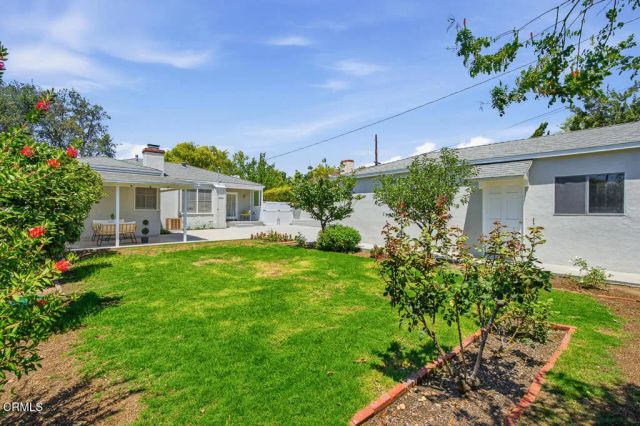 1010 Roxbury Drive, Pasadena, CA 91104