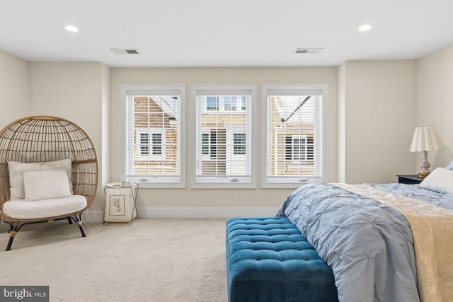 23 GREY CT, Berwyn, PA 19312