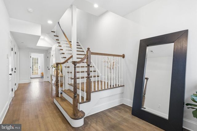 23 GREY CT, Berwyn, PA 19312