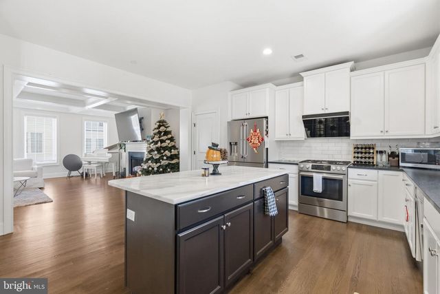 23 GREY CT, Berwyn, PA 19312