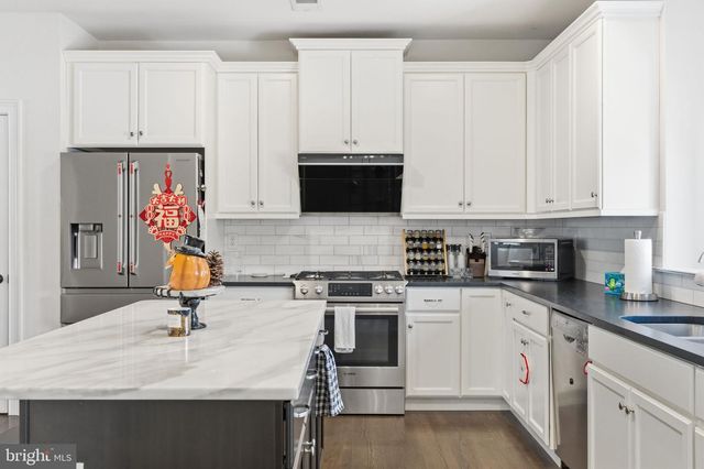 23 GREY CT, Berwyn, PA 19312