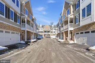 23 GREY CT, Berwyn, PA 19312