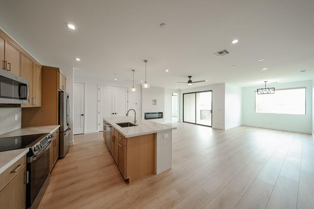 15006 N Ivory Drive 204, Fountain Hills, AZ 85268