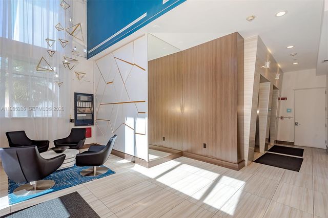 200 Ocean Dr 5A, Miami Beach, FL 33139