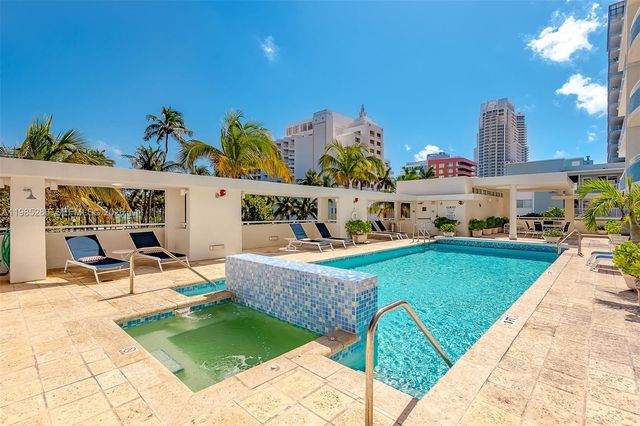 200 Ocean Dr 5A, Miami Beach, FL 33139