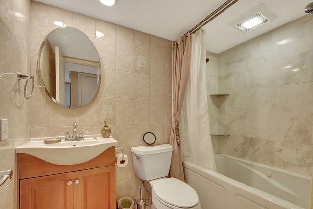 740 E Ocean Avenue 105, Boynton Beach, FL 33435