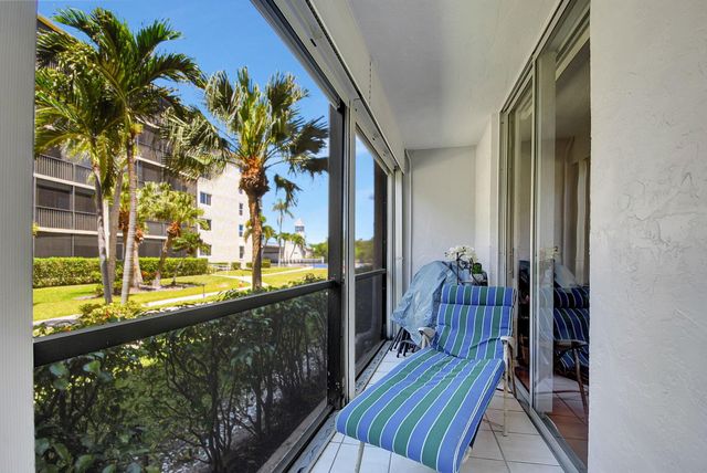 740 E Ocean Avenue 105, Boynton Beach, FL 33435