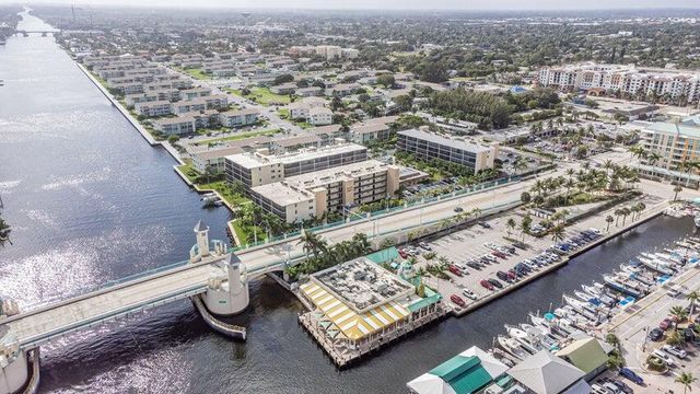 740 E Ocean Avenue 105, Boynton Beach, FL 33435