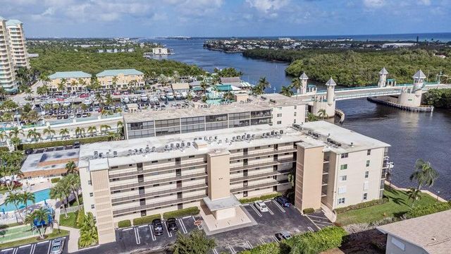 740 E Ocean Avenue 105, Boynton Beach, FL 33435
