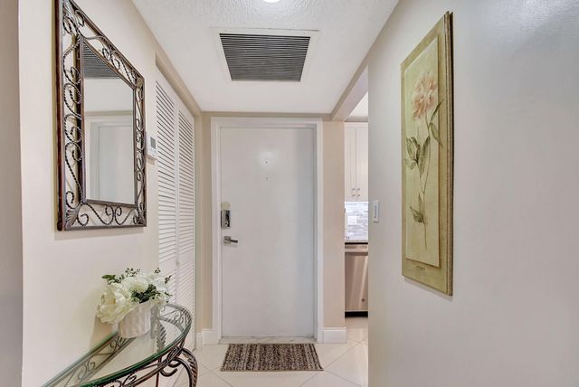 740 E Ocean Avenue 105, Boynton Beach, FL 33435