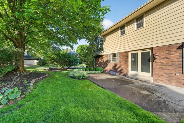 3109 W Fleur De Lis DRIVE, Mequon, WI 53092