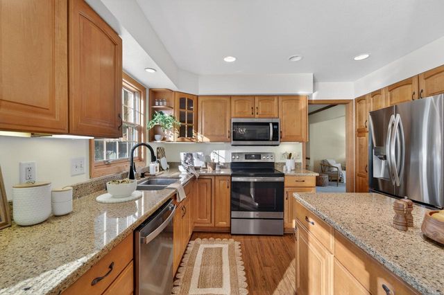 3109 W Fleur De Lis DRIVE, Mequon, WI 53092