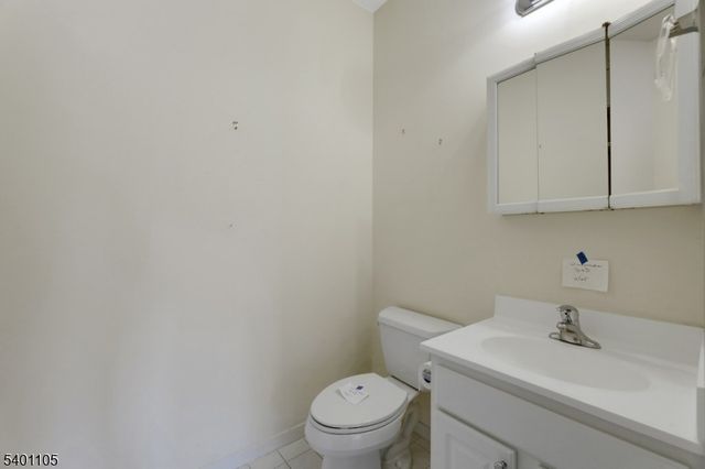 520 Victor St 42, Saddle Brook Twp., NJ 07663