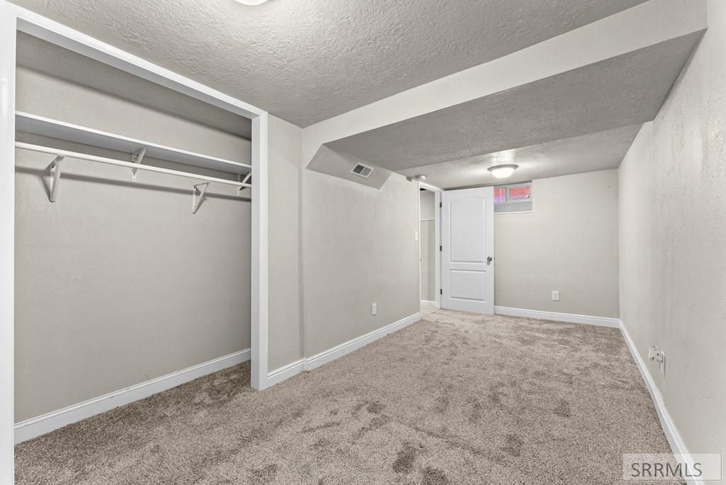 Image 16 of property listing at 1445 N Garfield, Pocatello, ID 83204