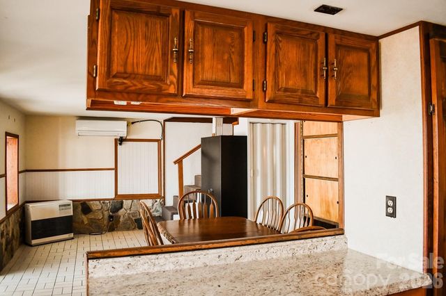 4928 Northcrest Street, Claremont, NC 28610