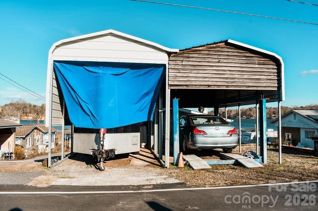 4928 Northcrest Street, Claremont, NC 28610