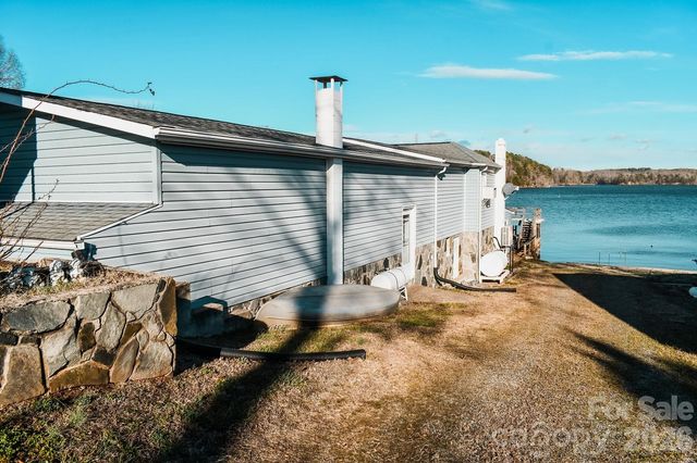 4928 Northcrest Street, Claremont, NC 28610