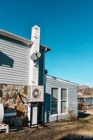 4928 Northcrest Street, Claremont, NC 28610