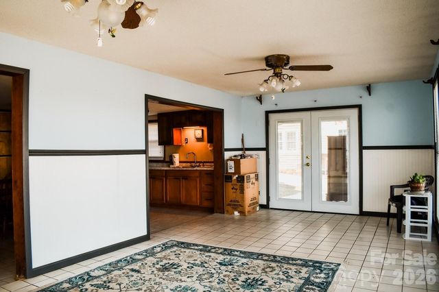 4928 Northcrest Street, Claremont, NC 28610