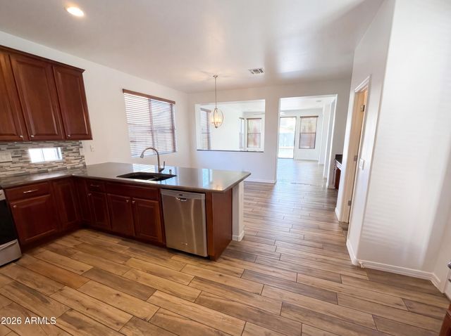 5509 W ROWEL Road, Phoenix, AZ 85083