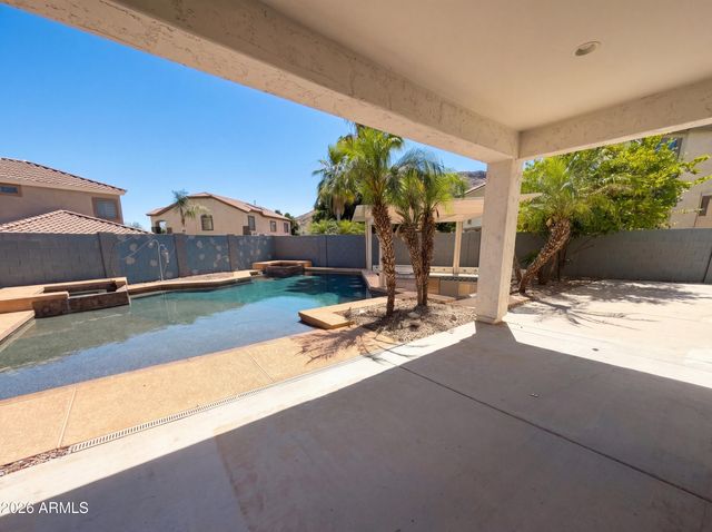 5509 W ROWEL Road, Phoenix, AZ 85083