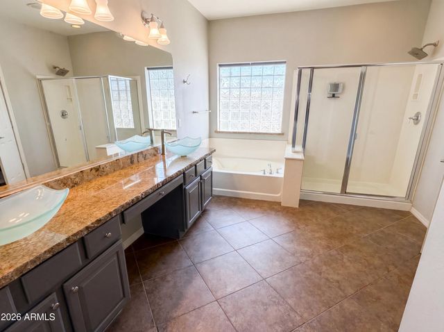 5509 W ROWEL Road, Phoenix, AZ 85083