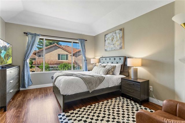 9 El Guiro, Rancho Santa Margarita, CA 92688