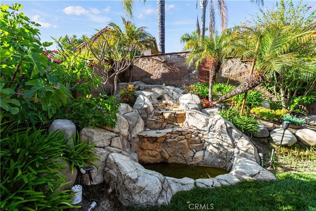 9 El Guiro, Rancho Santa Margarita, CA 92688