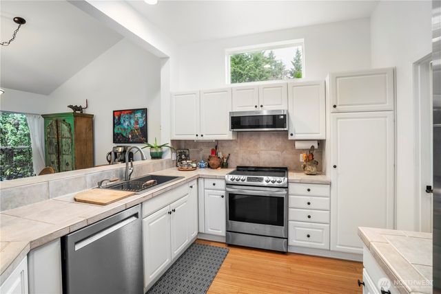 43 McKenzie Lane, Port Ludlow, WA 98365