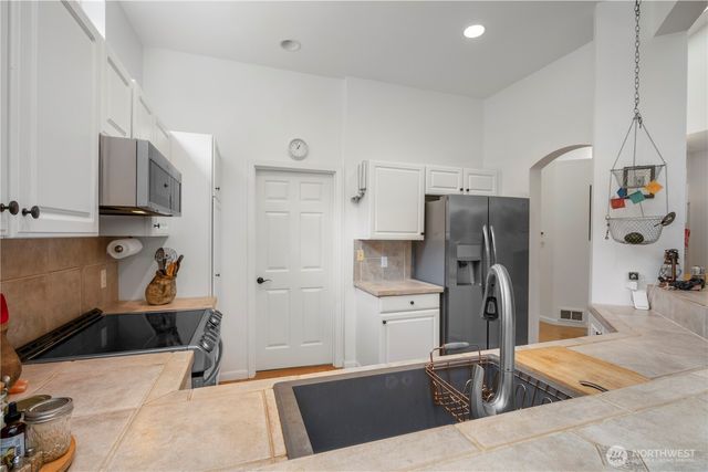 43 McKenzie Lane, Port Ludlow, WA 98365