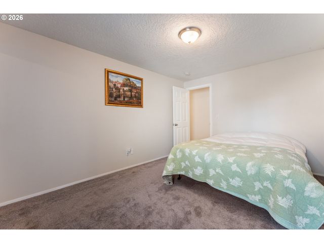 1893 Ne 12TH Ave, Hillsboro, OR 97124