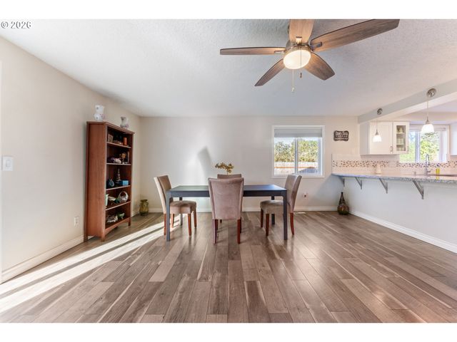 1893 Ne 12TH Ave, Hillsboro, OR 97124