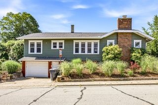 2501 Lakeview Avenue, St. Joseph City, MI 49085