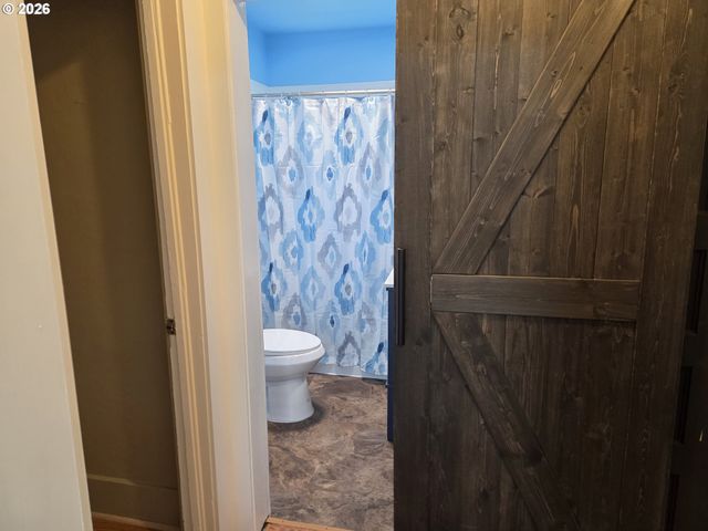 561 15TH Ave, Longview, WA 98632