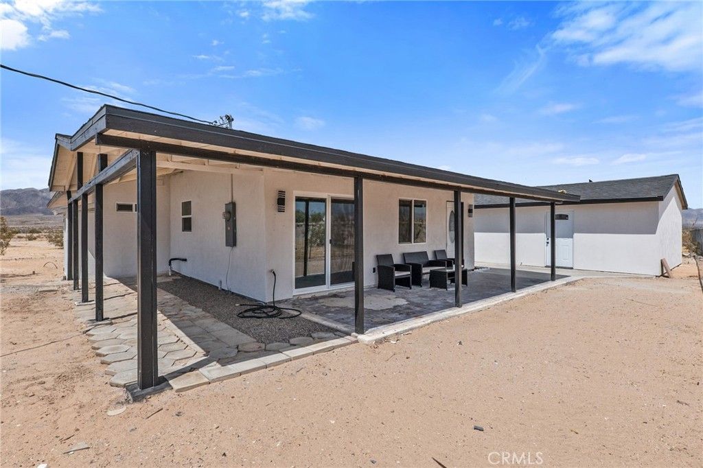 Image 3 of property listing at 83626 Carey Rd, 29 Palms, CA 92277