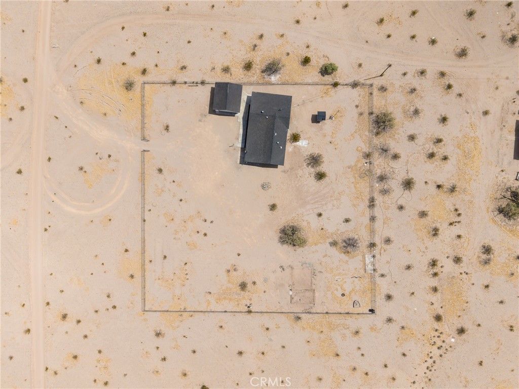 Image 48 of property listing at 83626 Carey Rd, 29 Palms, CA 92277