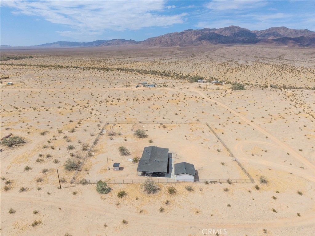 Image 54 of property listing at 83626 Carey Rd, 29 Palms, CA 92277