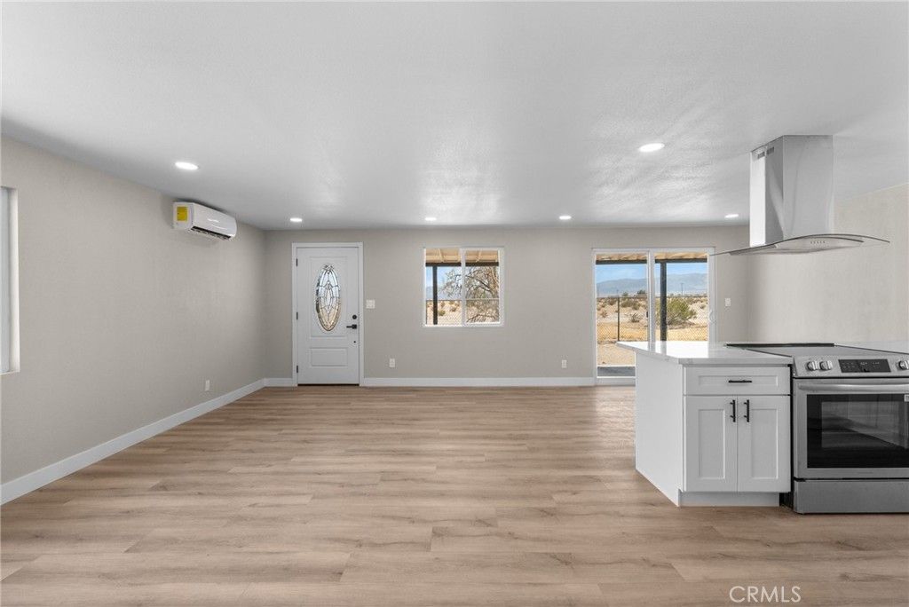 Image 9 of property listing at 83626 Carey Rd, 29 Palms, CA 92277