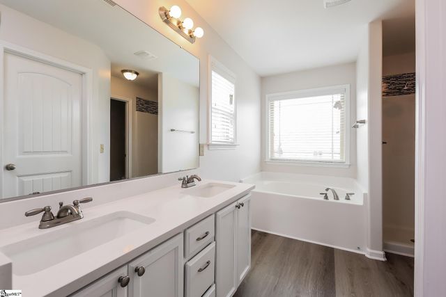 9 Dunsborough Drive, Simpsonville, SC 29680