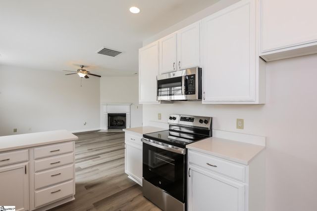 9 Dunsborough Drive, Simpsonville, SC 29680