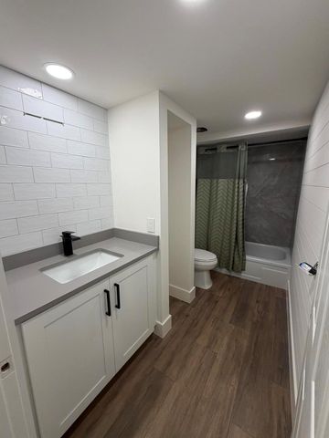 1210 12th Ct Court, Palm Beach Gardens, FL 33410