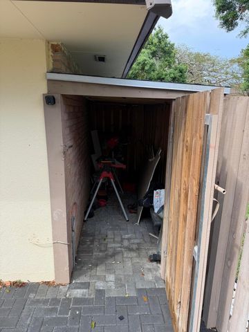 1210 12th Ct Court, Palm Beach Gardens, FL 33410