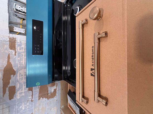 1210 12th Ct Court, Palm Beach Gardens, FL 33410